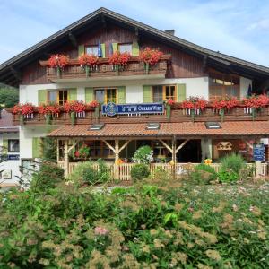 B&B / Chambre d'hôtes Gasthof Oberer Wirt 6 Kirchplatz 94353 Elisabethszell Bavière