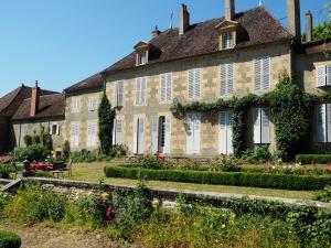 Gentilhommière de Lurcy le Bourg
