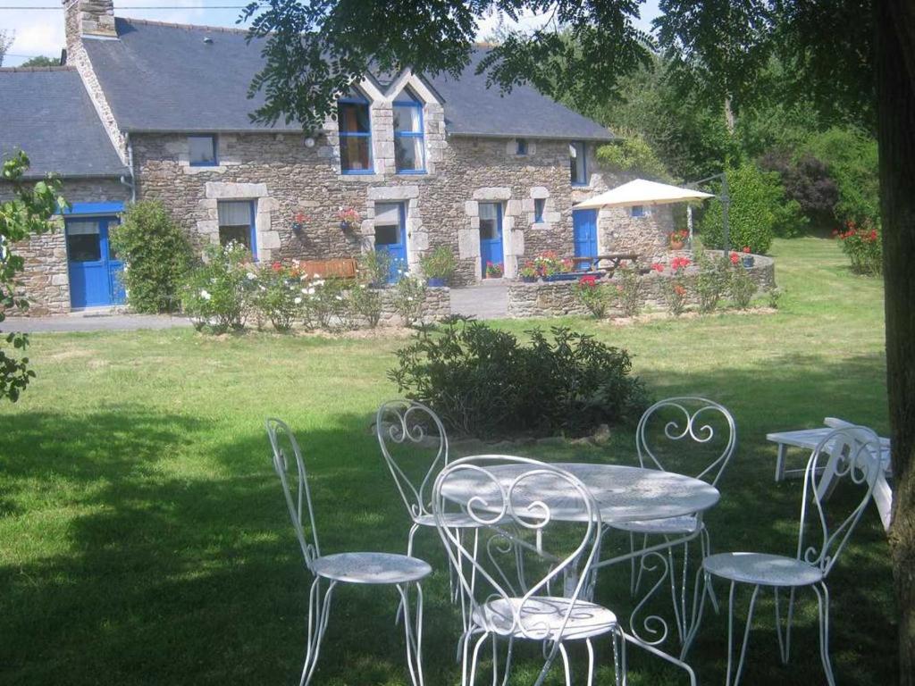 Gîtes chez l'habitant La Touche d'en Bas 24, La Touche d'en Bas, 22150 Plouguenast