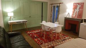 B&B / Chambre d'hôtes Grand studio et jolies chambres à louer 13bis chemin de Morgier 38510 Passins Rhône-Alpes