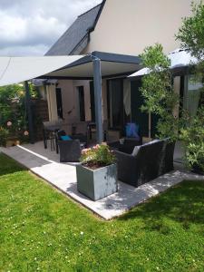 grande chambre lumineuse et spacieuse 22m2