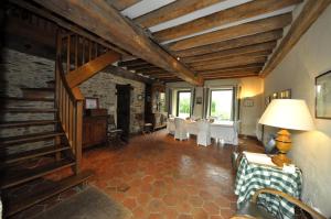 B&B / Chambre d'hôtes Grange du Plessis 4, Place de l'Eglise, Saint-Aubin du Pavoil 49500 Segré Pays de la Loire