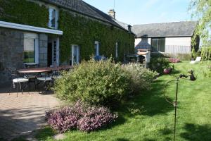 B&B / Chambre d'hôtes Herbages de Beauvais Lieu Dit Beauvais 53140 Orgères-la-Roche Pays de la Loire