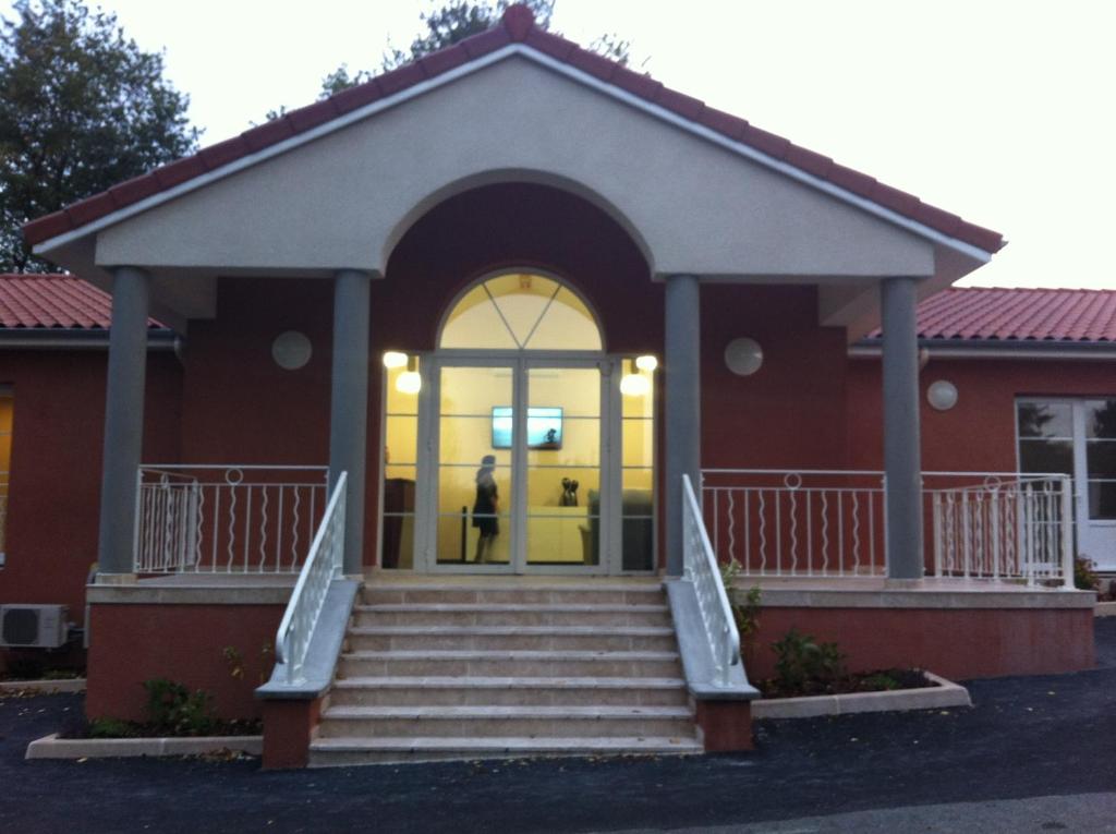 B&B / Chambre d'hôtes Hostellerie Del Matin Calme Le Pré de l'Ane 42130 Montverdun