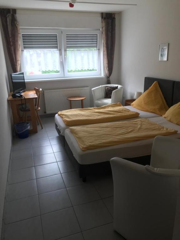 Hotel Kaufmann Monschauer Weg 2, 41569 Rommerskirchen