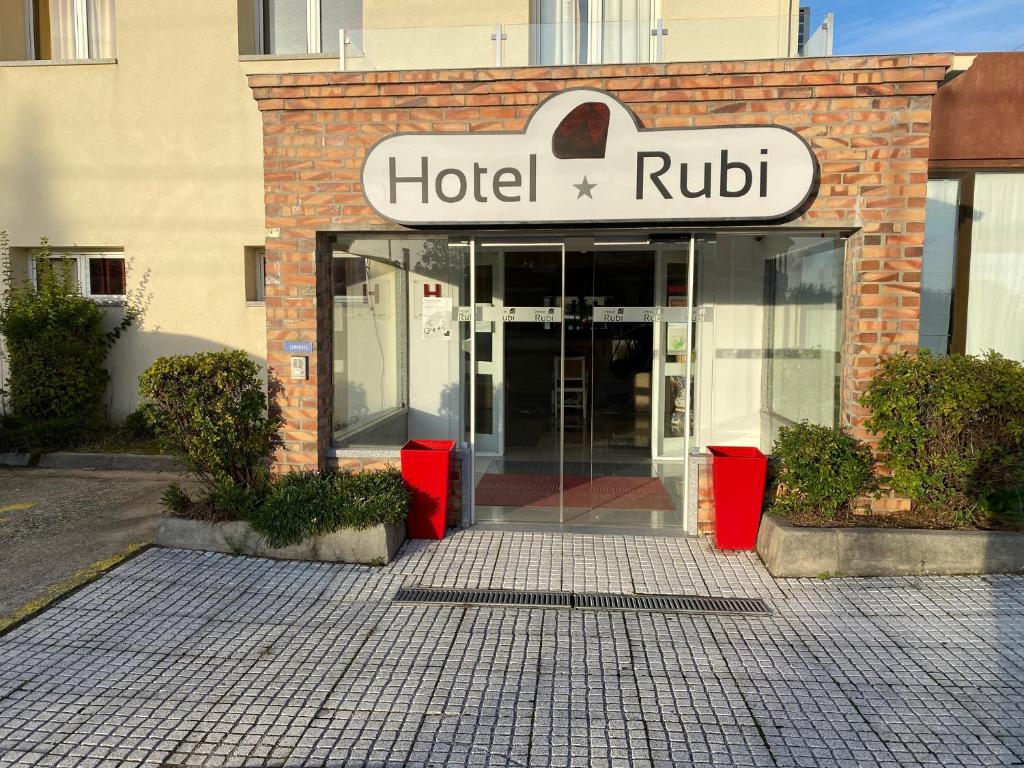 B&B / Chambre d'hôtes Hotel Rubi E.N. 16 Via Caçador 3500-761 Viseu