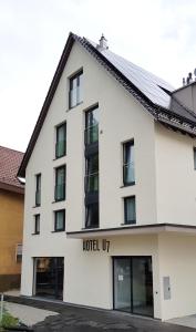 B&B / Chambre d'hôtes Hotel U7 75 Ulmer Straße 72555 Metzingen Bade-Wurtemberg