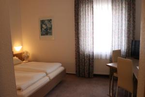 B&B / Chambre d'hôtes Hotel Windfelder Hartlandener Straße 96135 Stegaurach Bavière