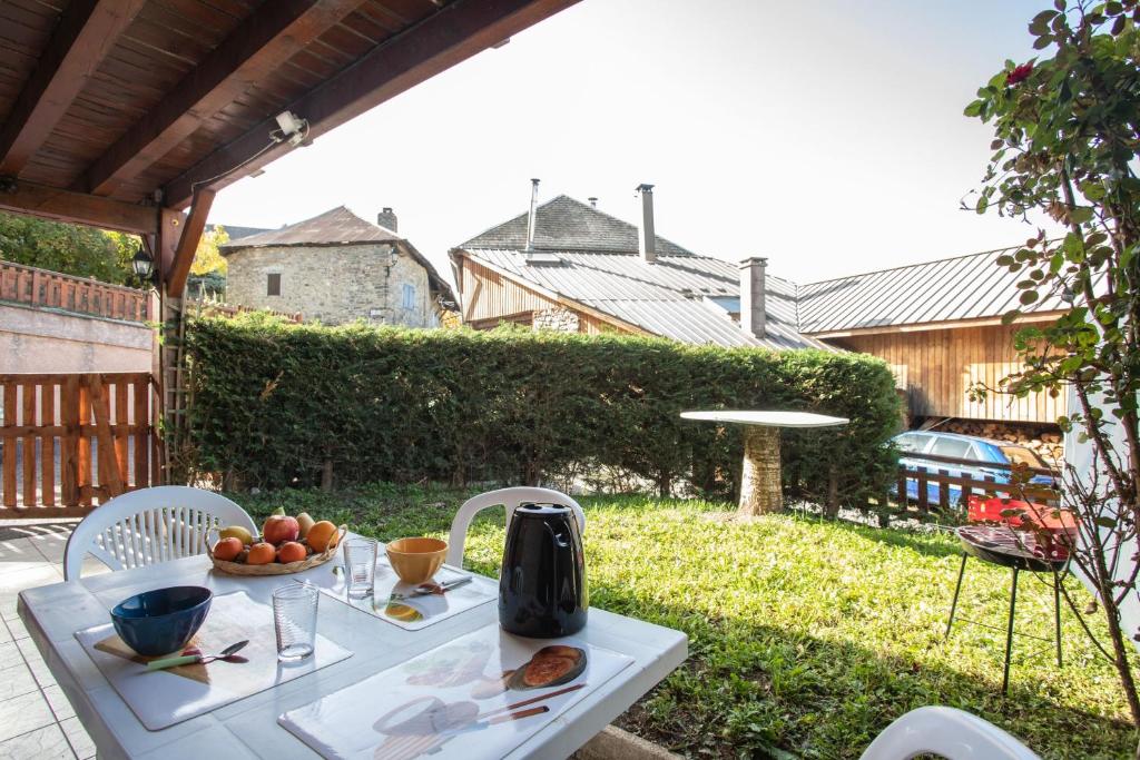 Hôtes de Maïa Chambre d'hôtes 77250 Moret-sur-Loing