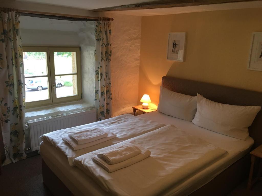 B&B / Chambre d'hôtes Kloster Hedersleben Klosterstraße 1 06458 Hedersleben
