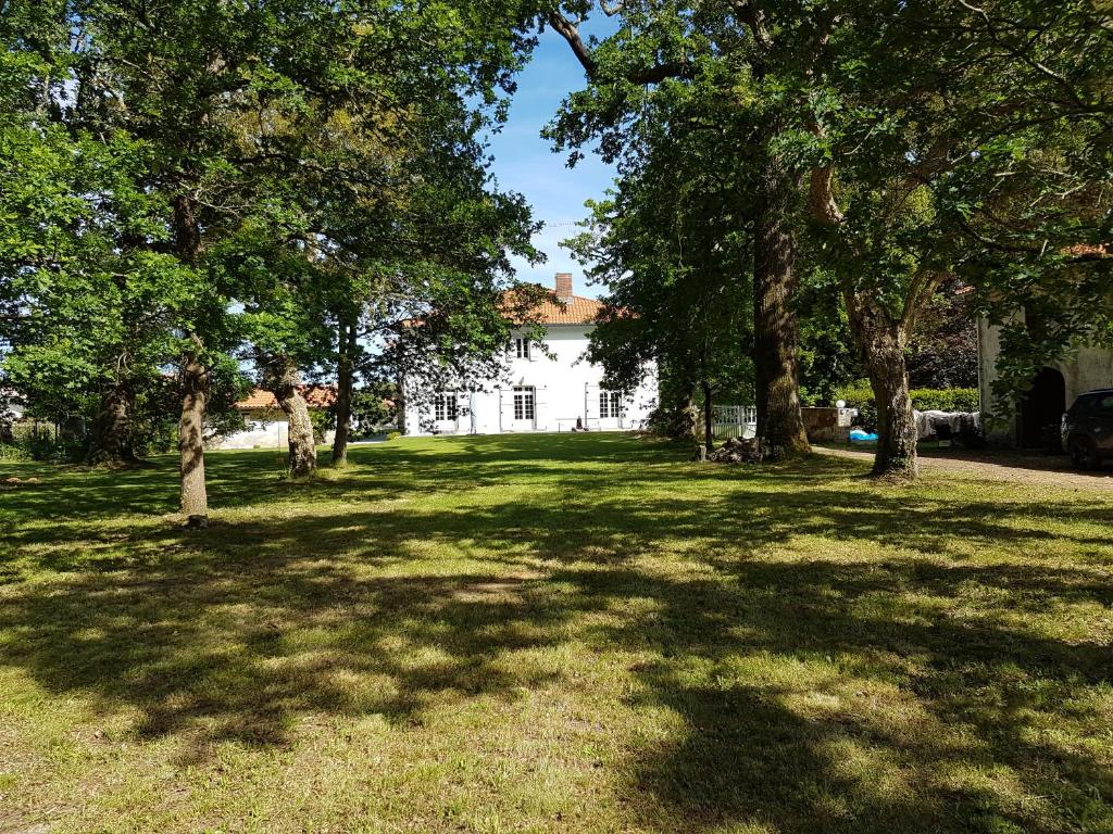 B&B / Chambre d'hôtes l'Airial de Larroque 16  B Chemin de la Croix de Jubilé 40140 Soustons