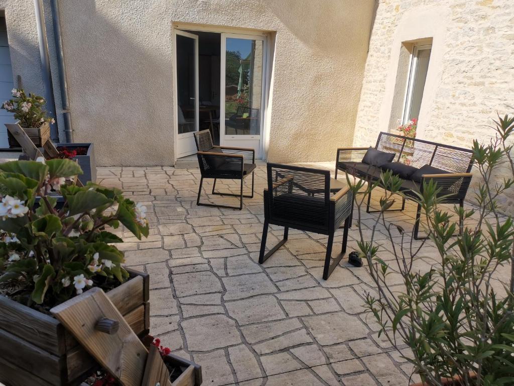 B&B / Chambre d'hôtes L'Arche de la Bonde 2 grande rue 70180 Volon
