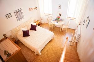 l'Arche des Chapeliers