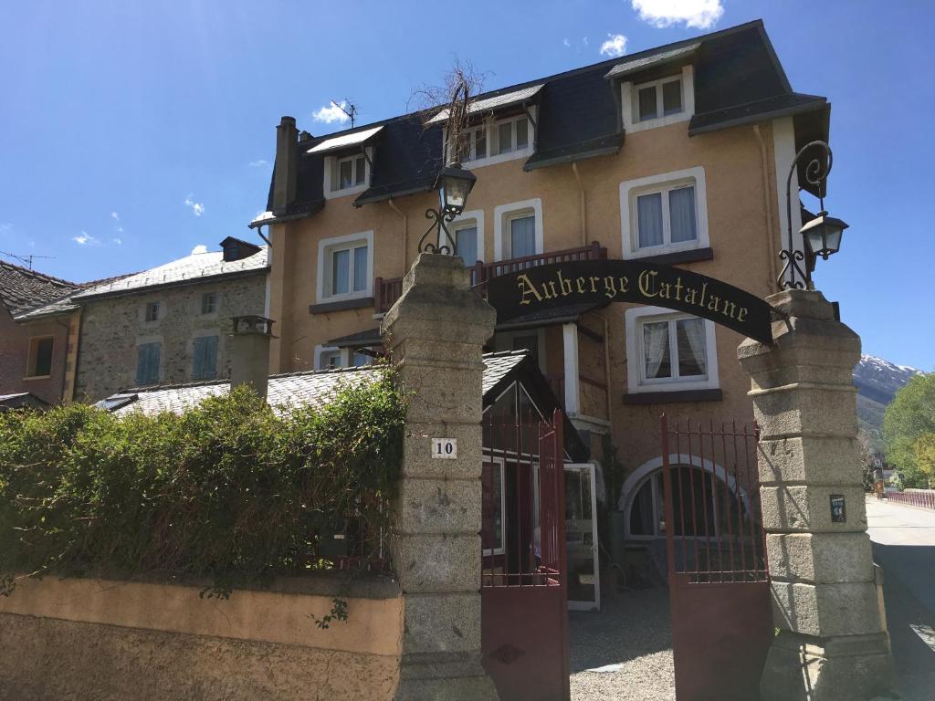 L'Auberge Catalane 10, Av. Du Puymorens, 66760 Latour-de-Carol