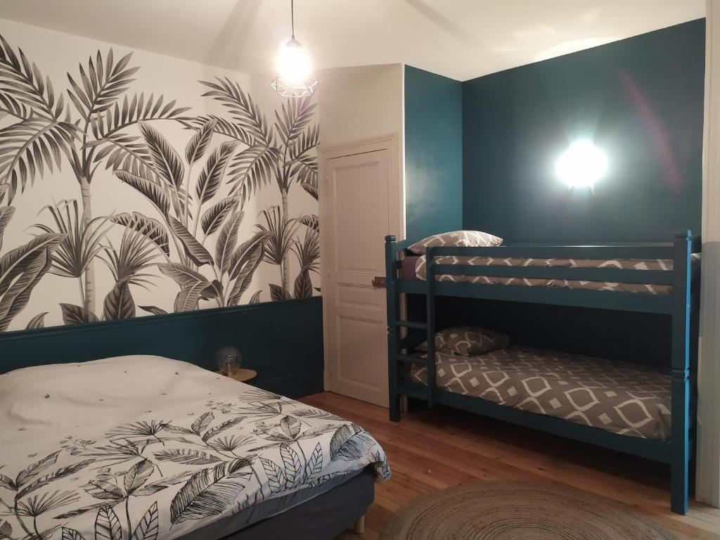 B&B / Chambre d'hôtes L'Echappée Belle 13 Rue du Faubourg la Grappe 28000 Chartres