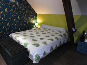 B&B / Chambre d'hôtes L'écrin du Val de Sambre 94 Avenue de Ferrière 59131 Maubeuge Nord-Pas-de-Calais