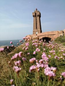 B&B / Chambre d'hôtes L'Escale-Chambres d'hôtes au coeur de la Côte de Granit Rose 11 chemin de Bringwiller 22560 Pleumeur-Bodou Bretagne