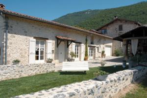 B&B / Chambre d'hôtes L'Estapade des Tourelons 37 Avenue de la forêt de lente 26190 Saint-Jean-en-Royans Rhône-Alpes