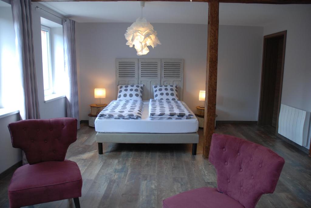 B&B / Chambre d'hôtes L’Été en Novembre 46 Rue Principale 67330 Kirrwiller