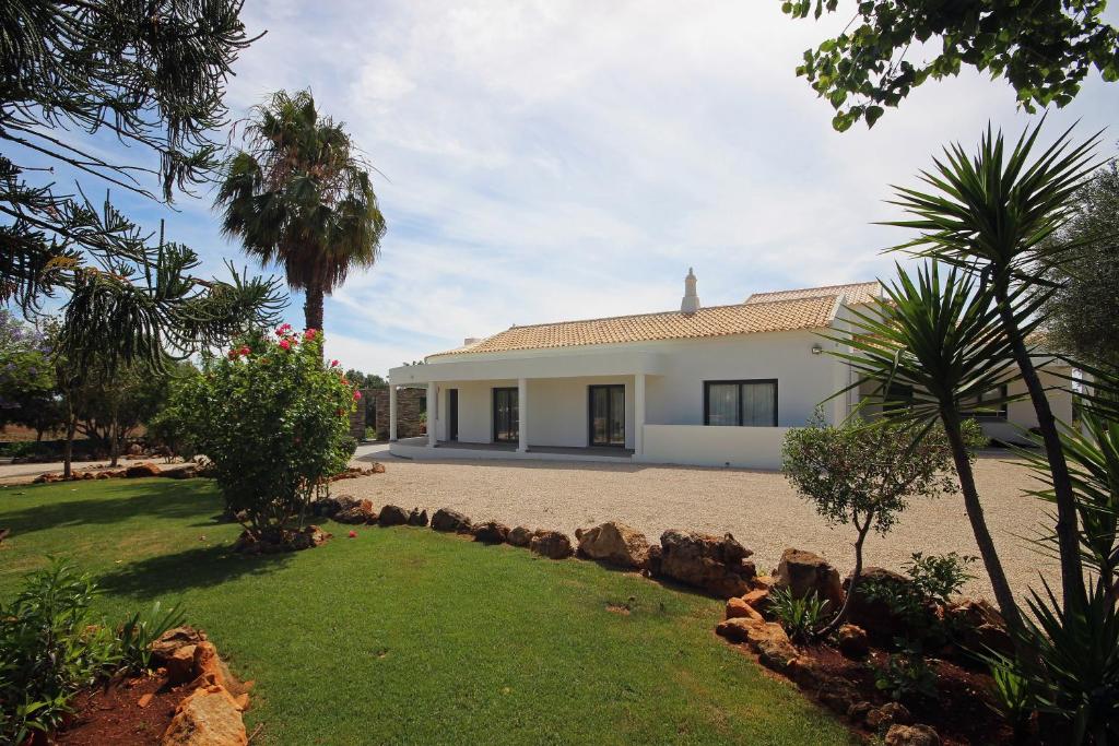 L&F House Foral, Lote 94, 8365-091 Algoz