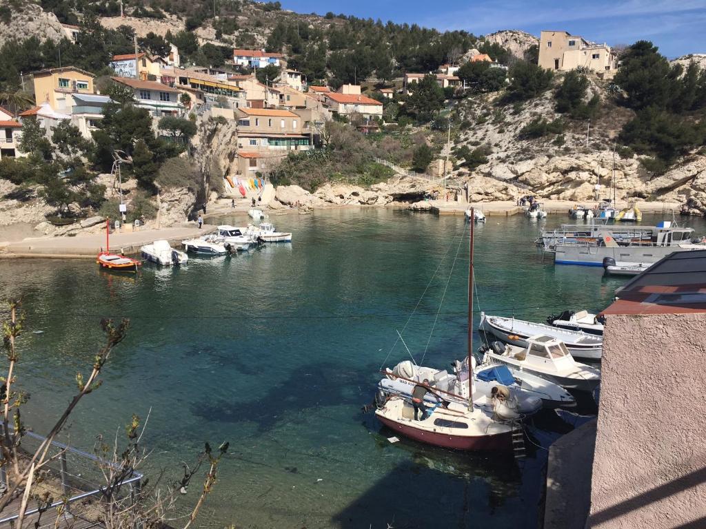 B&B / Chambre d'hôtes L ilette Calanque de Niolon calanque de niolon 4 impasse de L’Îlette 13740 Le Rove