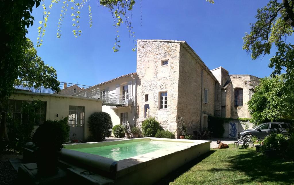 B&B / Chambre d'hôtes L'Observance Bed & Breakfast 2 - 2 bis rue de l'Observance 84000 Avignon