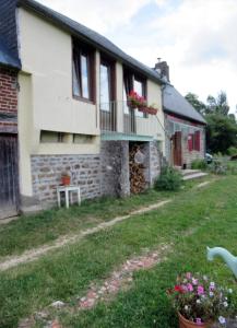 B&B / Chambre d'hôtes L'Oisiveraie - suite écologique, accueil paysan, 2-3pers 19 La Baudonnière 61700 Dompierre Normandie