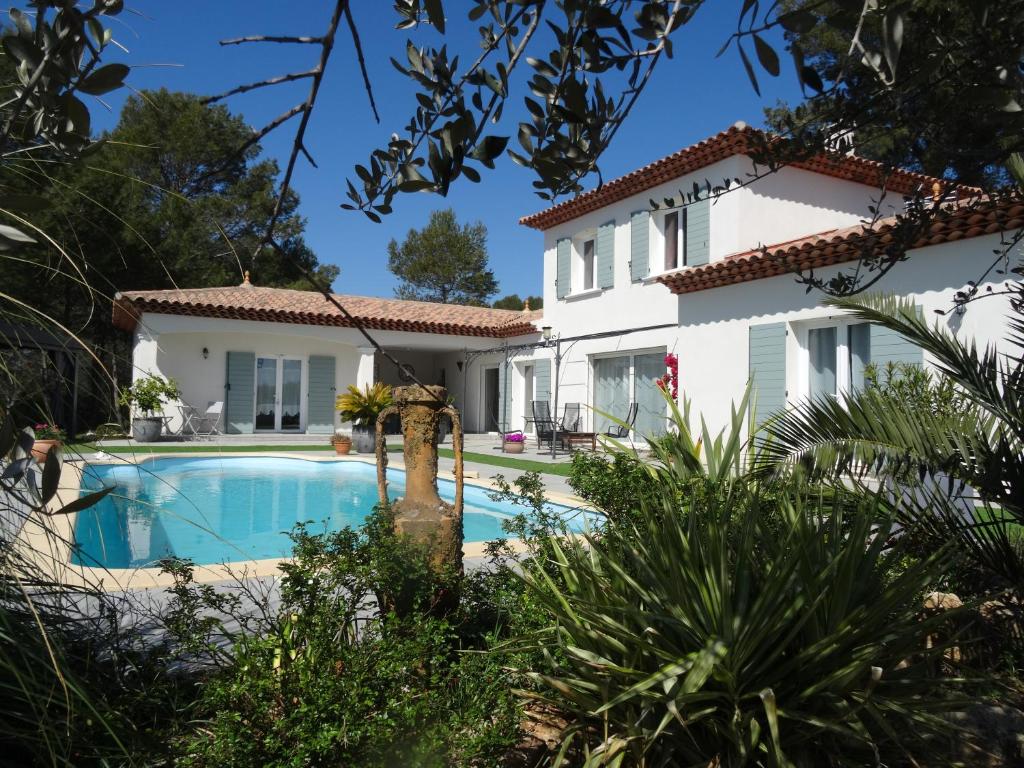 L Olivadou B&B 220 chemin des suous, 83720 Trans-en-Provence