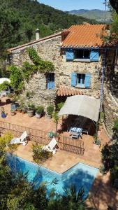 B&B / Chambre d'hôtes L'Oliveraie des 3 Mas Veïnat de l'École 66130 Saint-Michel-de-Llotes Languedoc-Roussillon