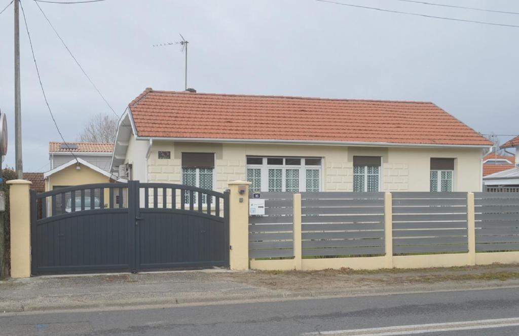 l'Orchidée 15 Avenue Jean Marcel Despagne, 33510 Andernos-les-Bains