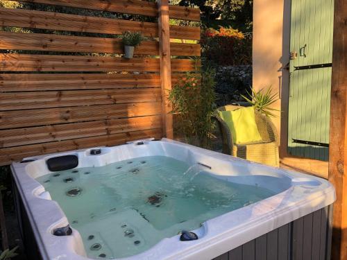 l'Oustaou B&B Piscine & Spa