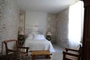B&B / Chambre d'hôtes La Barderie Les Gorces 1 Route de Royan 17120 Épargnes -1