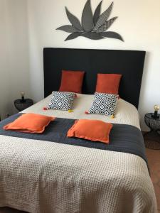 B&B / Chambre d'hôtes La bastide Maë 111 rue de la bateuse 07700 Saint-Remèze Rhône-Alpes