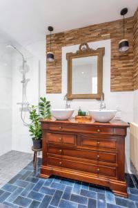 La Bellevue Bréville - B&B