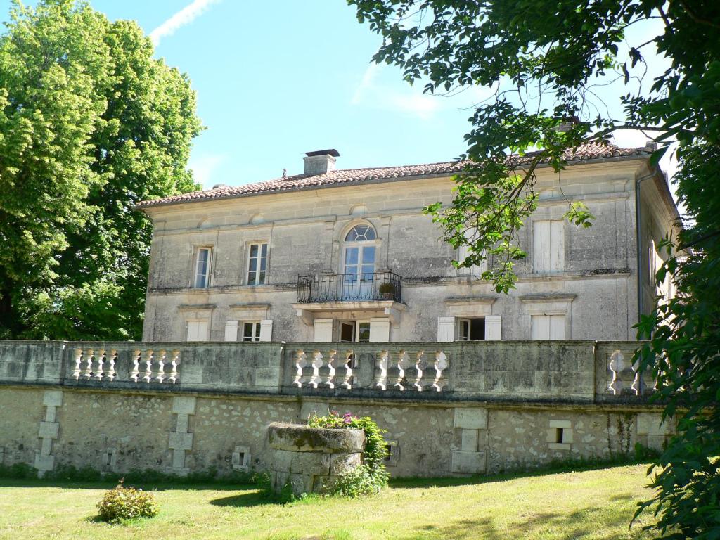 B&B / Chambre d'hôtes La Boissière Le Bourg 24350 Grand Brassac