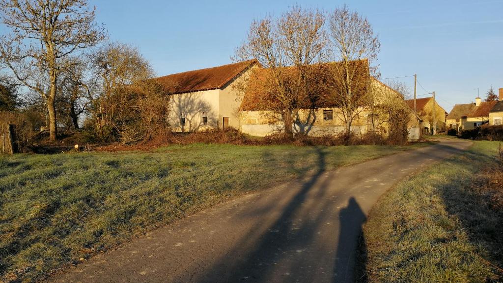 B&B / Chambre d'hôtes La cabane 4 Les Dollins 36230 Montipouret