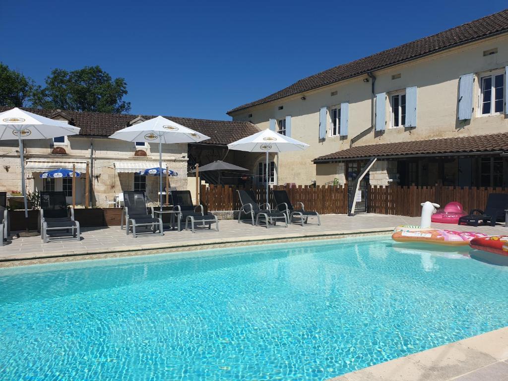 B&B / Chambre d'hôtes La Charrue 42 route de la Beynichie 24340 Vieux-Mareuil