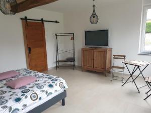 B&B / Chambre d'hôtes La Clef des Champs 70 Rue du Pavé 59530 Potelle Nord-Pas-de-Calais