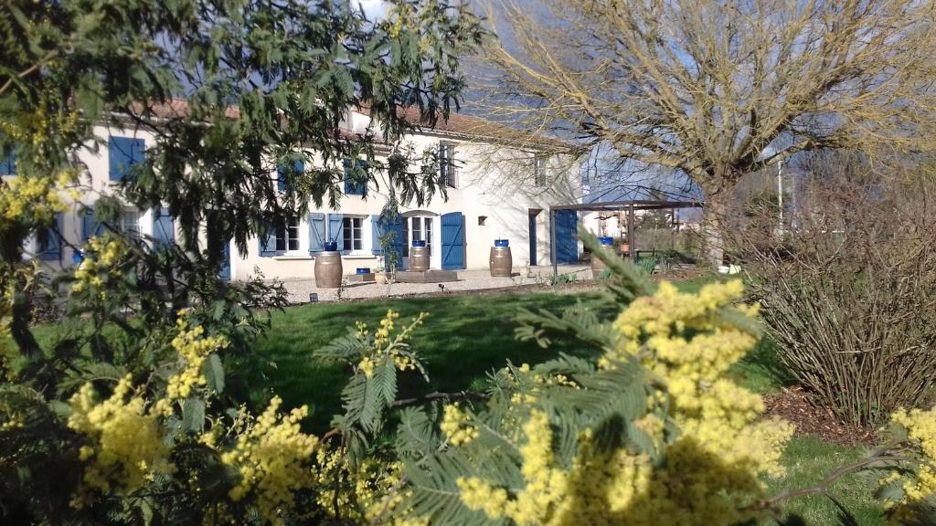 La Closerie du Chêne Bleu Chez Grelier 761 route de Saint Ciers, 33820 Saint-Caprais-de-Blaye