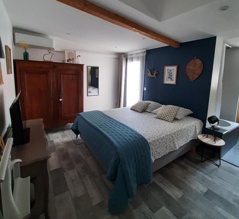 B&B / Chambre d'hôtes La Colinière, Chambre d'hôtes 7550 Route du Puy Sainte-Réparade 13540 Aix-en-Provence