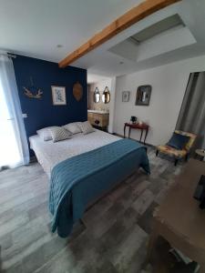 B&B / Chambre d'hôtes La Colinière, Chambre d'hôtes 7550 Route du Puy Sainte-Réparade 13540 Aix-en-Provence Provence-Alpes-Côte d\'Azur