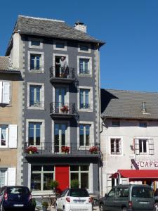 B&B / Chambre d'hôtes La Drapière Place du Foirail 43430 Fay-sur-Lignon Auvergne