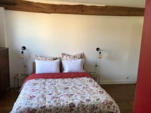 B&B / Chambre d'hôtes La Ferme au colombier 2 Rue D'Ormoy 28210 Néron Région Centre