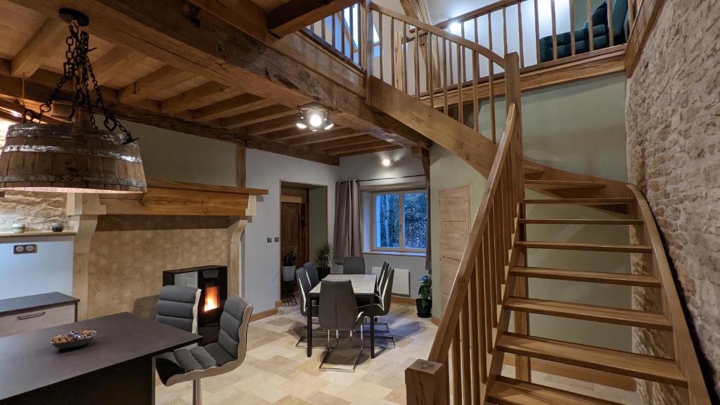 B&B / Chambre d'hôtes La Ferme du Château 11 Rue du chateau 21310 Beire-le-Châtel