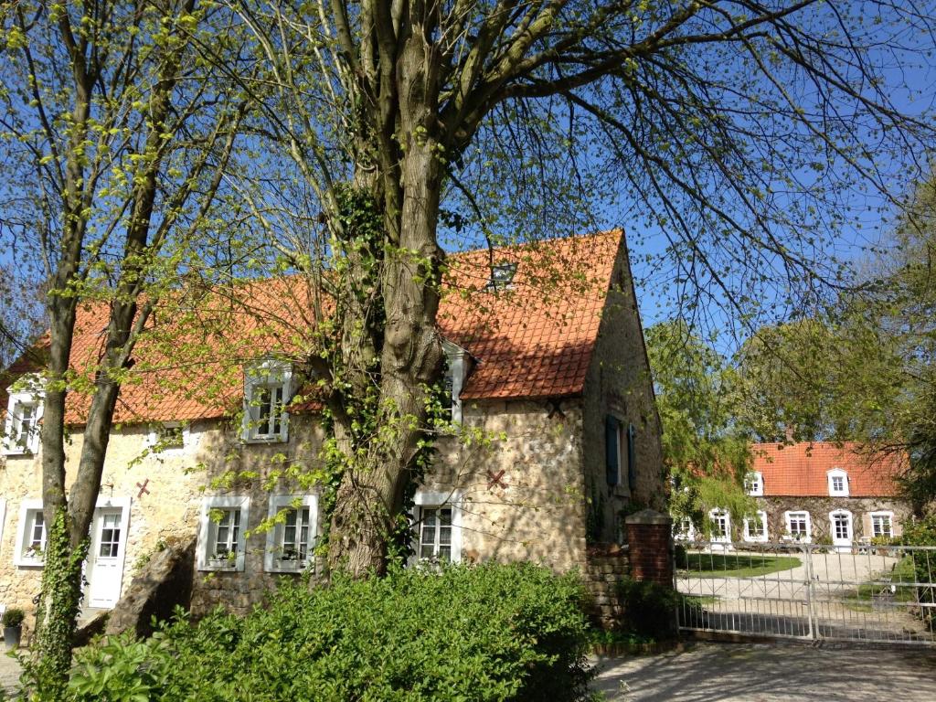 B&B / Chambre d'hôtes La Ferme Du Dizacre 4 Chemin Baronnerie 62250 Leubringhen