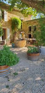 B&B / Chambre d'hôtes La Ferme Du Midi 542 chemin des aigras 84420 Piolenc Provence-Alpes-Côte d\'Azur