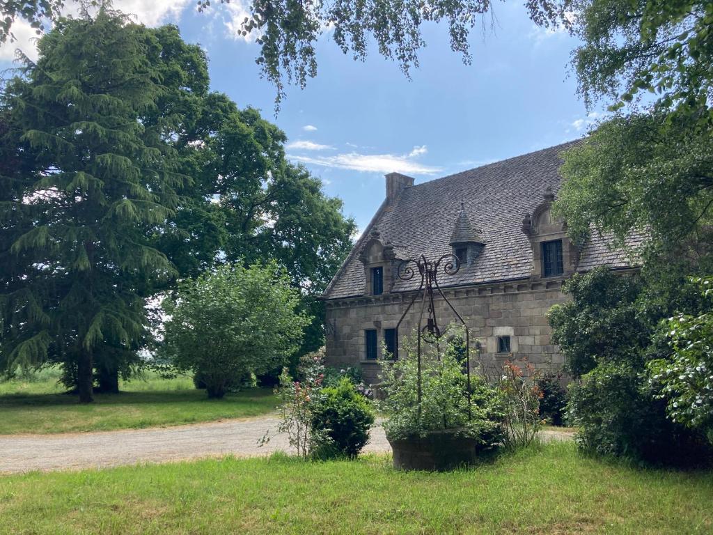 B&B / Chambre d'hôtes La Forge De La Coudraie La Coudraie 35720 Pleugueneuc