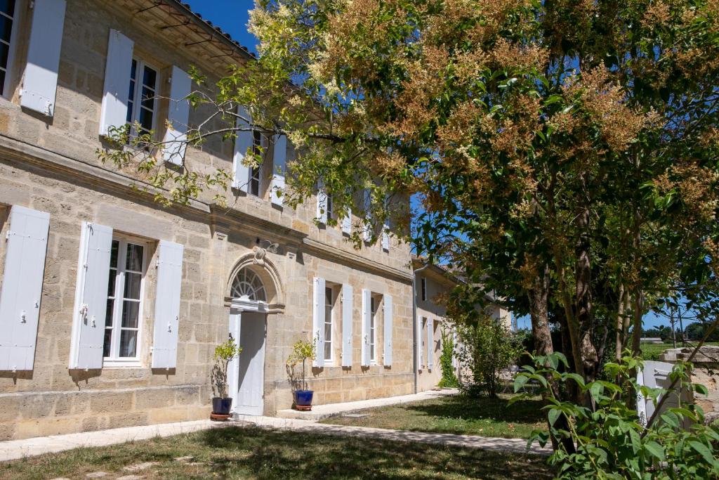 B&B / Chambre d'hôtes La Girondine 2 lieu dit Le sac 33350 Saint-Philippe-dʼAiguille