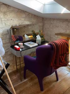 La grange , deluxe double room with shower