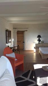 B&B / Chambre d'hôtes La Grange Neuve la grange neuve 30500 Potelières Languedoc-Roussillon